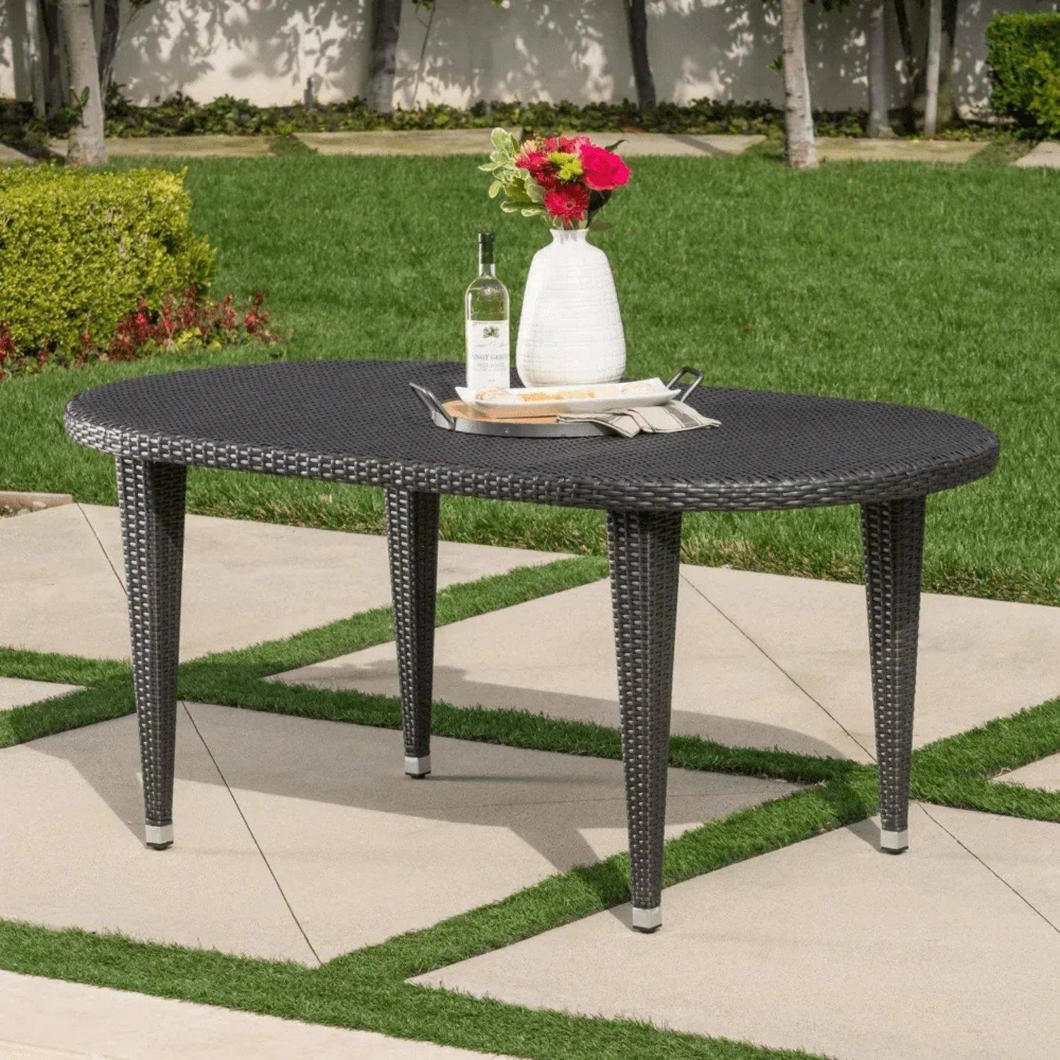Outdoor Round Table (Black)