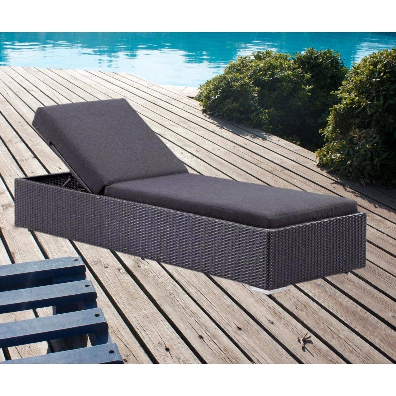 Outdoor Rattan Wicker Sun Lounger Recliner Chair Garden (Black)