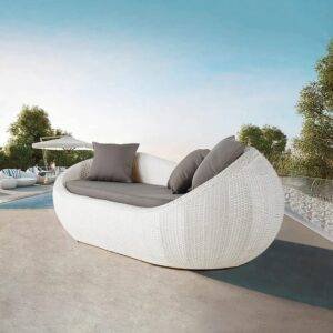 Outdoor Wicker Daybed Set (White/Dark Grey)