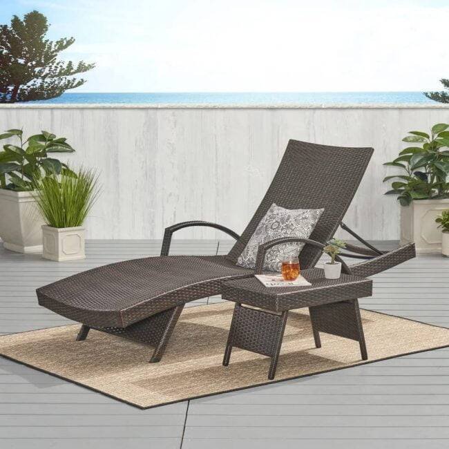 DEVOKO Dark Brown Poolside Lounger with Table