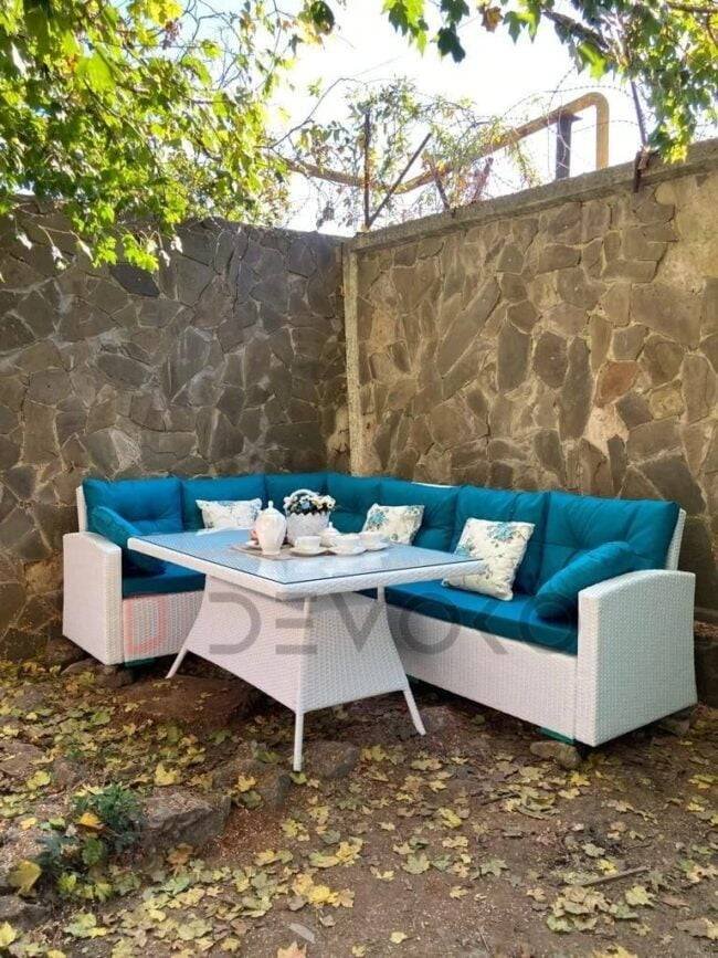 DEVOKO 3-Piece White Wicker Patio Furniture Set with Center Table - Image 3