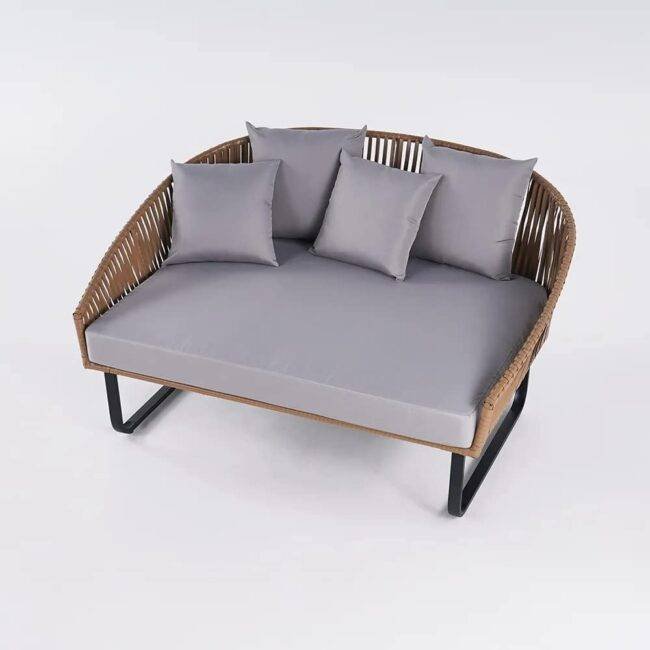 DEVOKO Outdoor Wicker Daybed Set (Beige/Grey) - Image 3