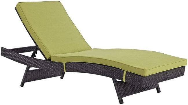 Adjustable Rattan Wicker Chaise Lounge with Green Cushion - Poolside Luxury - Image 3