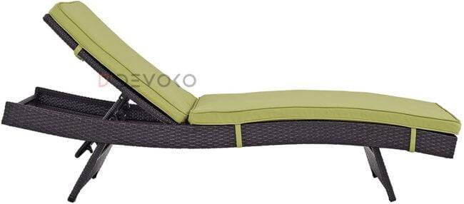 Adjustable Rattan Wicker Chaise Lounge with Green Cushion - Poolside Luxury - Image 5