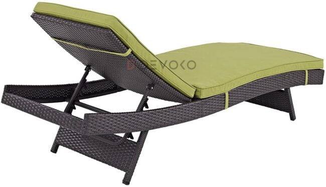 Adjustable Rattan Wicker Chaise Lounge with Green Cushion - Poolside Luxury - Image 4