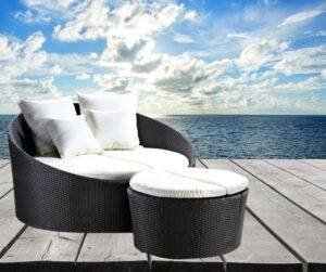 Black Wicker Round Sofa Daybed Set with Offwhite Cushions