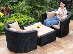 3 Piece Wicker Outdoor patio set with Table (Dark Brown & Cream)