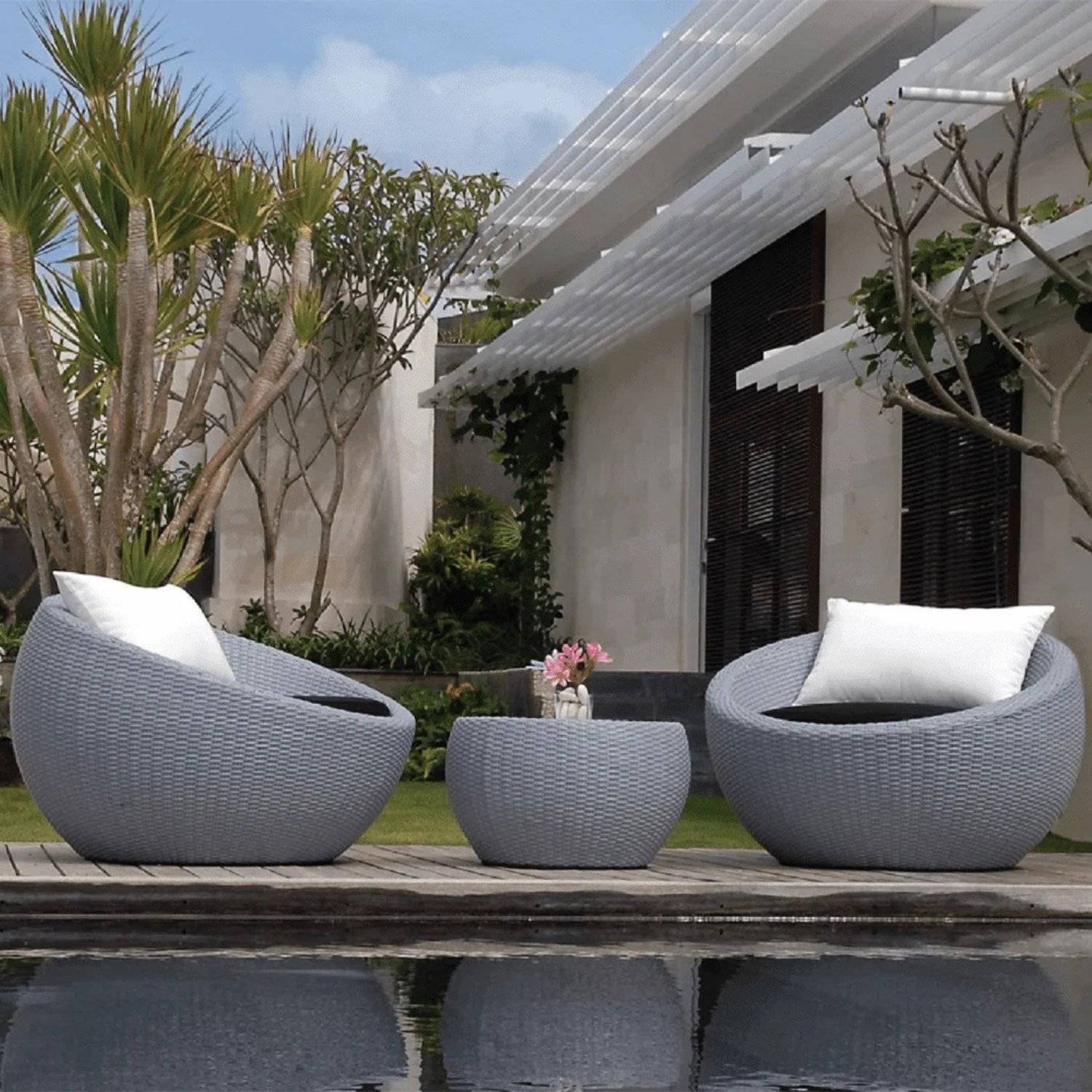 3 Piece Circular Outdoor Patio Set (Grey & Black)