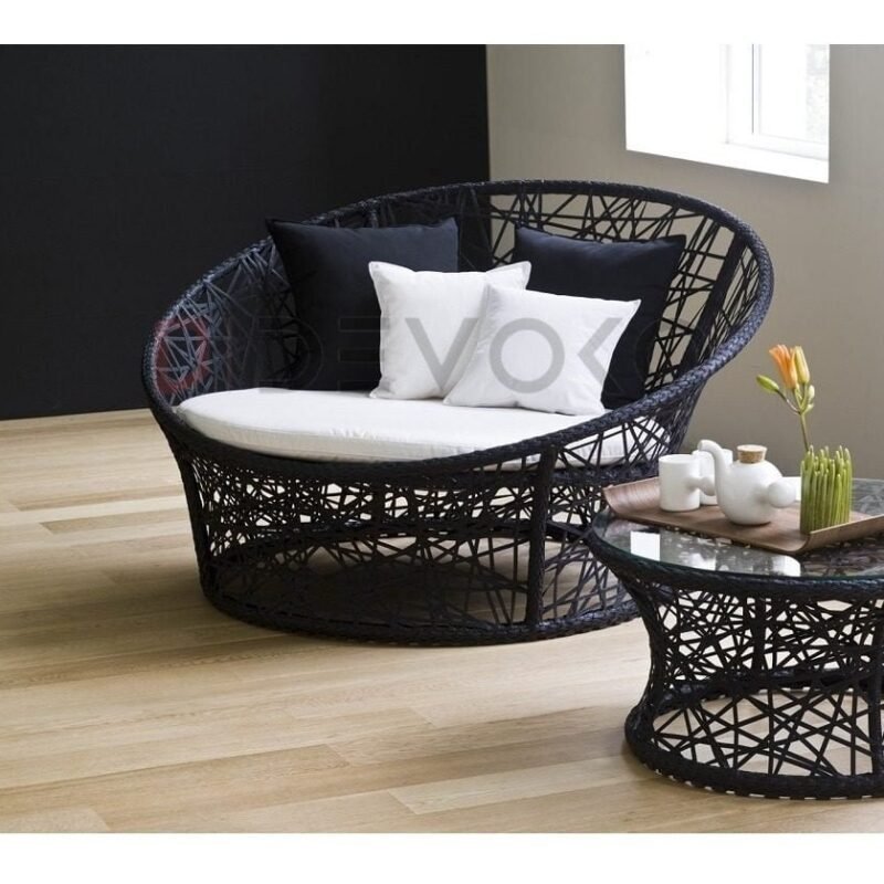 Black & White Wicker Round Daybed Set - Image 3