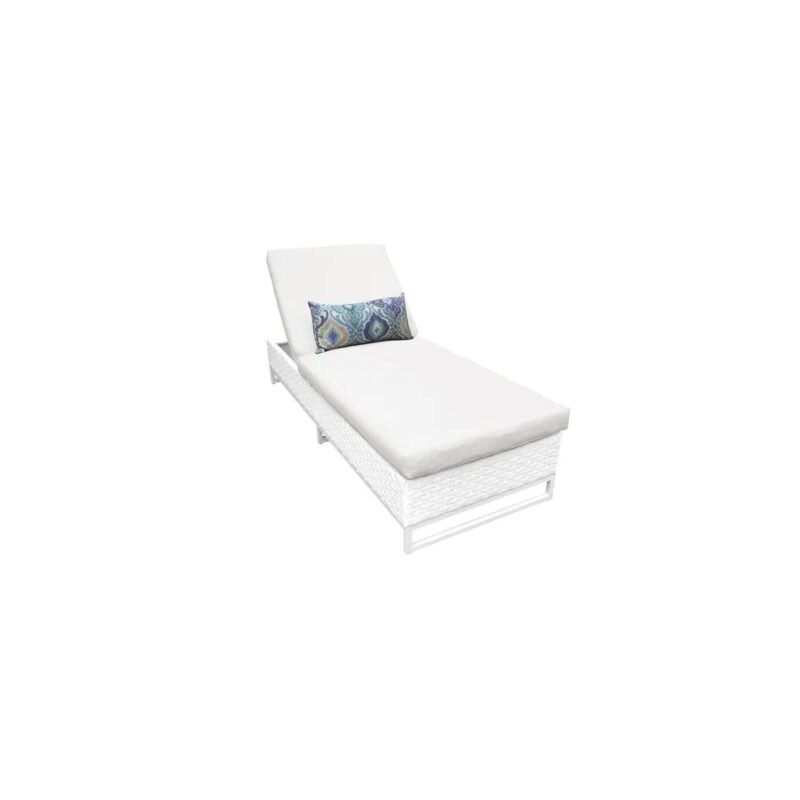 DEVOKO White Wicker Lounger - Image 5